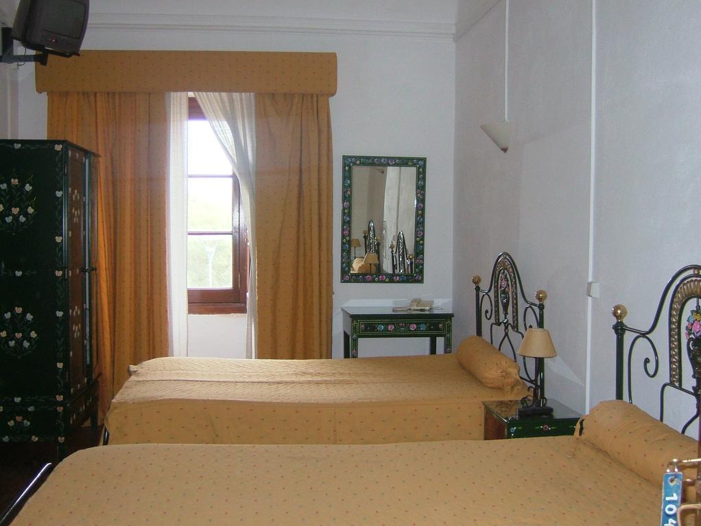 Alentejano Low Cost Hotel Estremoz Værelse billede